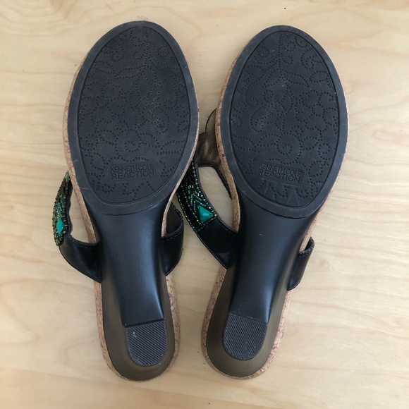 Kenneth Cole Reaction Wedge Sandals - Picture 12 of 16